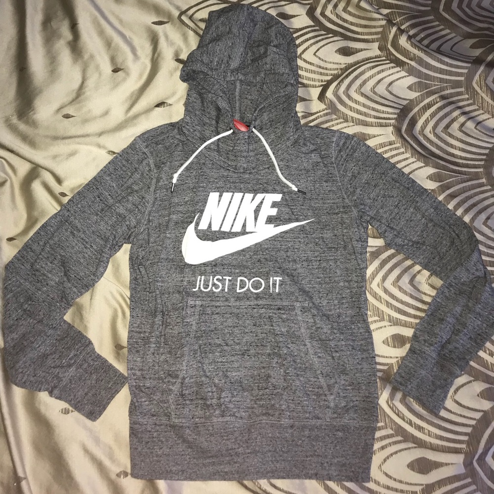 Nike Sweater